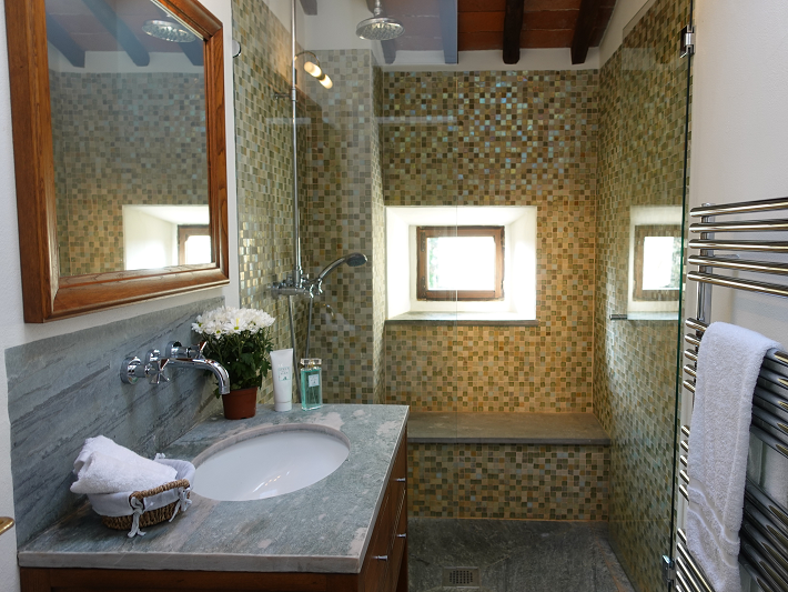 mosaic bathroom